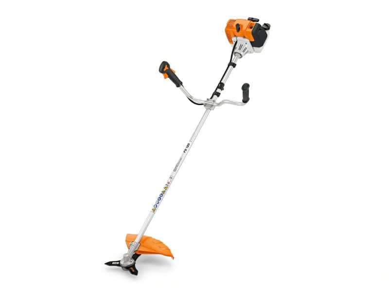 Roçadeira STIHL FS 120 com faca de três pontas para barrancos e mato alto