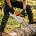Motosserra stihl é boa para cortar troncos em áreas externas com segurança